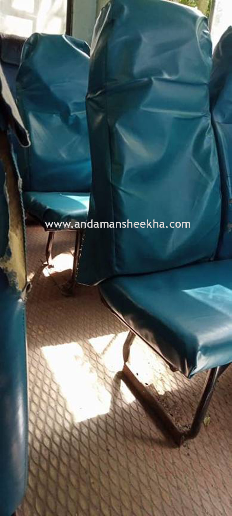 BUS SEAT