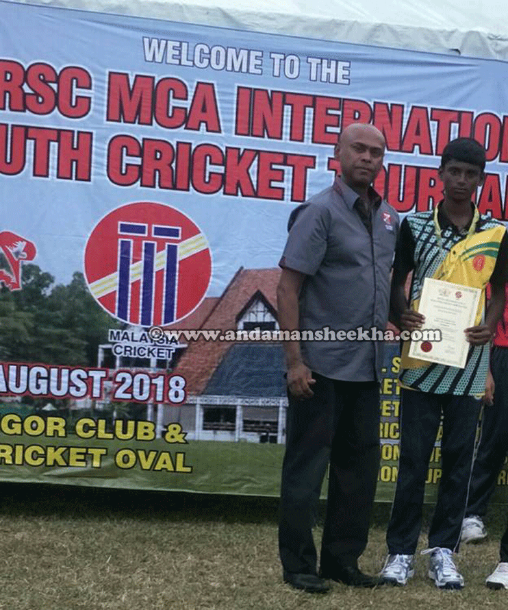 sheekha1009201802-cricket